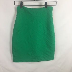 🍁 3/$20 Express Pencil Bandaged Green Skirts Sz 2